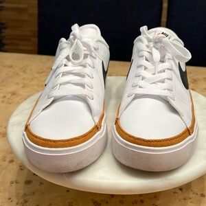 Nike men’s court legacy sneakers